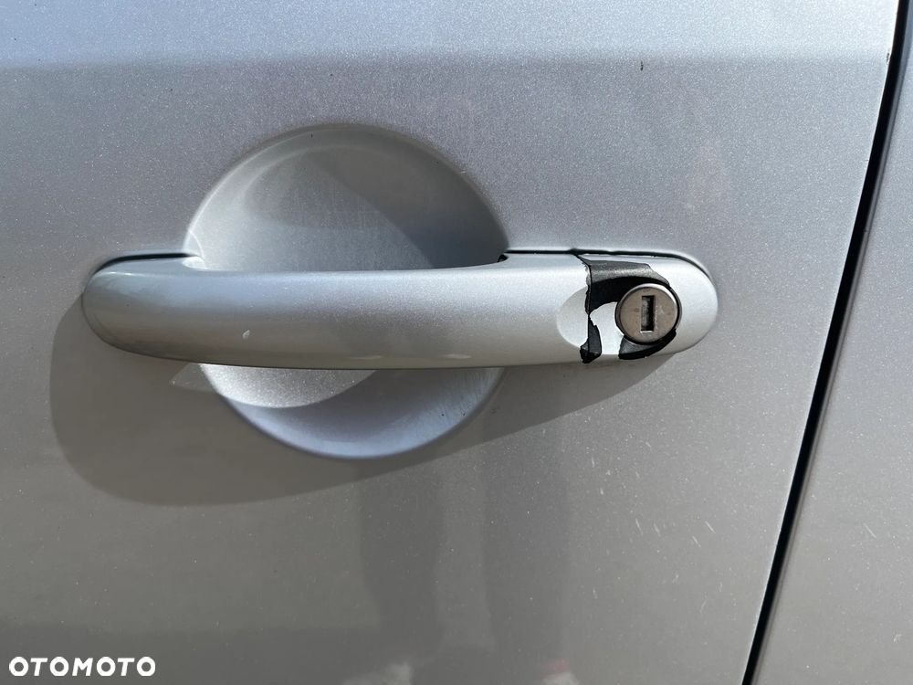 Volkswagen Caddy Highline - 18