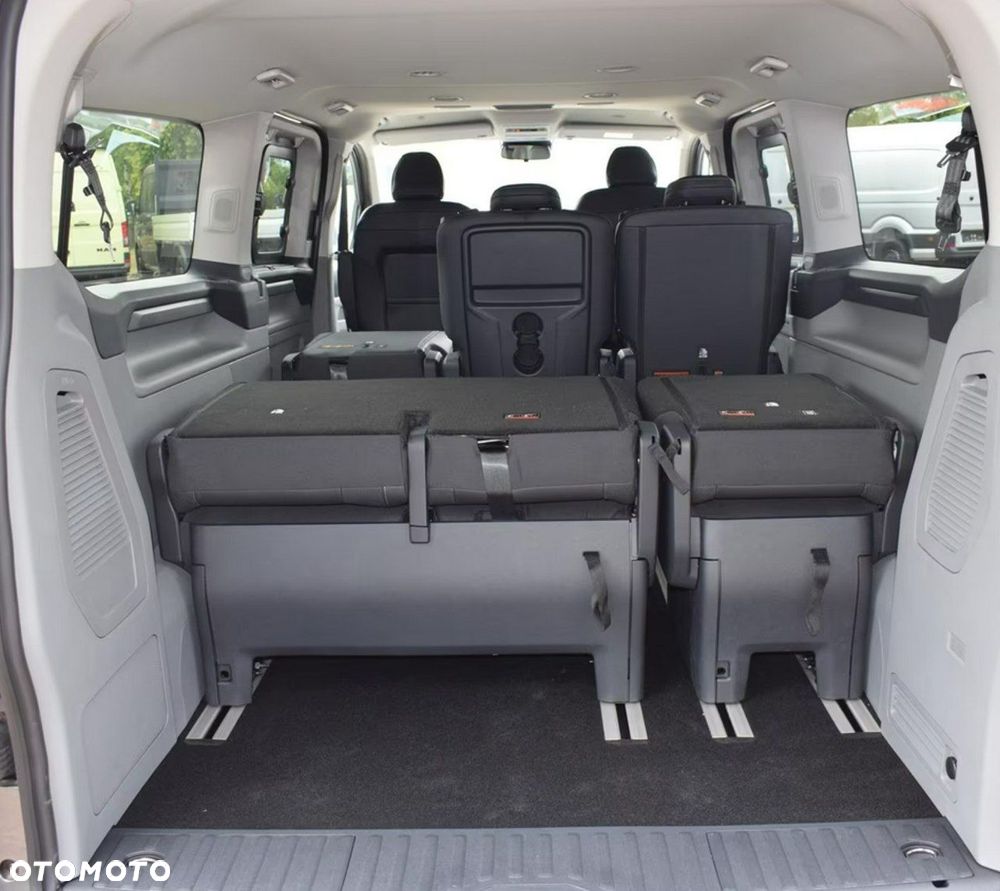 Ford Tourneo Custom - 7