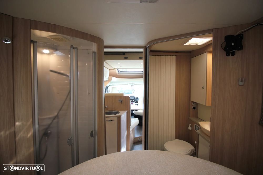 Burstner Ixeo IT 700 *CAMA CENTRAL+BASCULANTE* - 8
