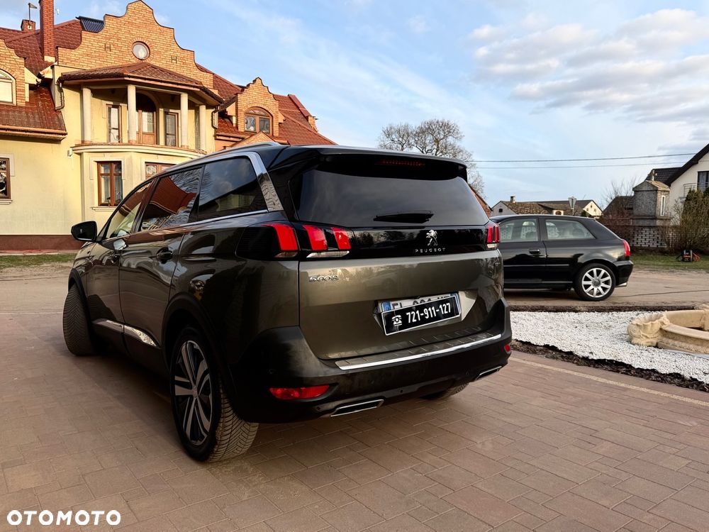 Peugeot 5008 - 17