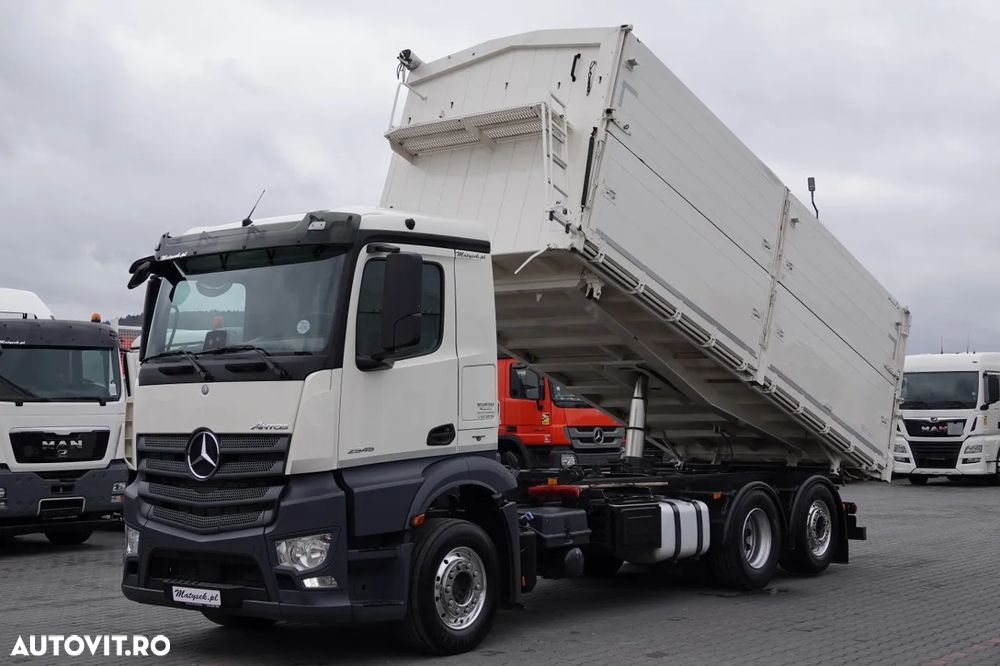 Mercedes-Benz ACTROS / 2545 / 6x2 / CAMION BASCULANTE 32 mc / OBLUTOR pentru cereale / CAPACITATE DE ÎNCĂRCARE: 15.000 KG / DIRECȚIE + AXIE ELEVABILĂ / EURO 6 - 1