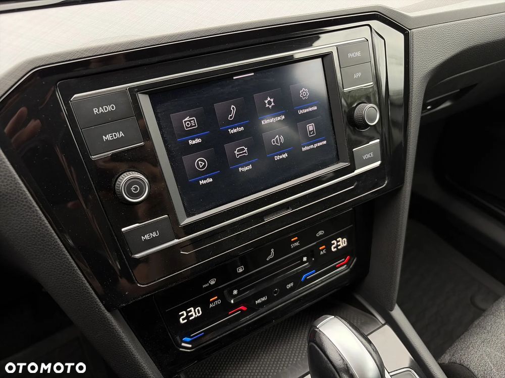Volkswagen Passat 1.5 TSI EVO Business DSG - 21