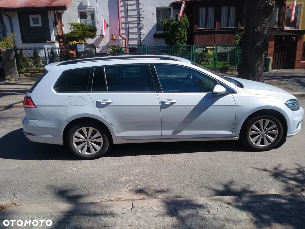 Volkswagen Golf 1.5 TSI BMT Evo Comfortline - 5