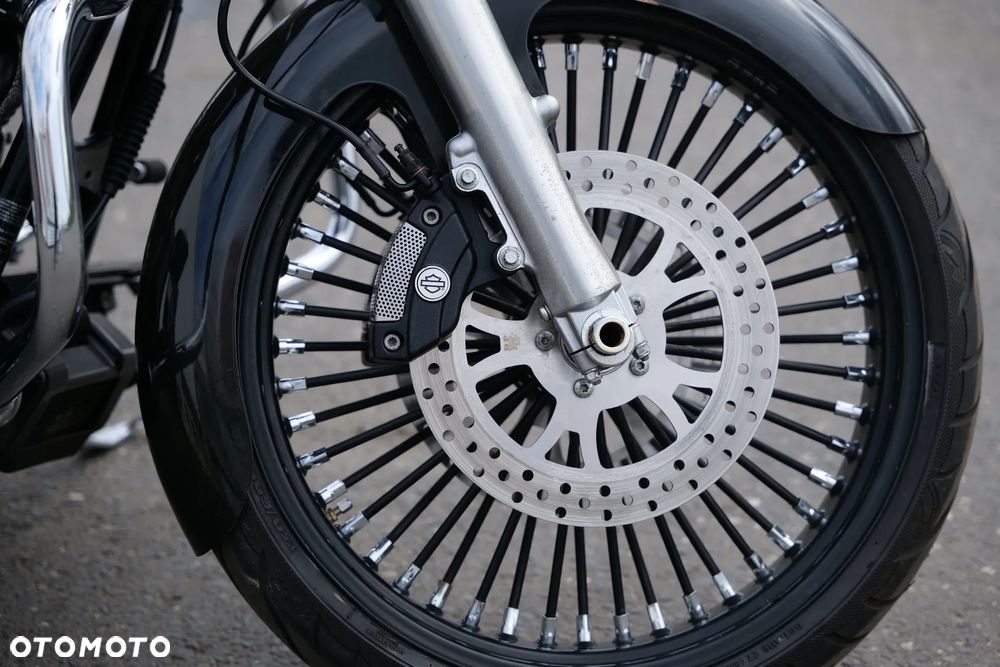 Harley-Davidson Touring Road King - 20