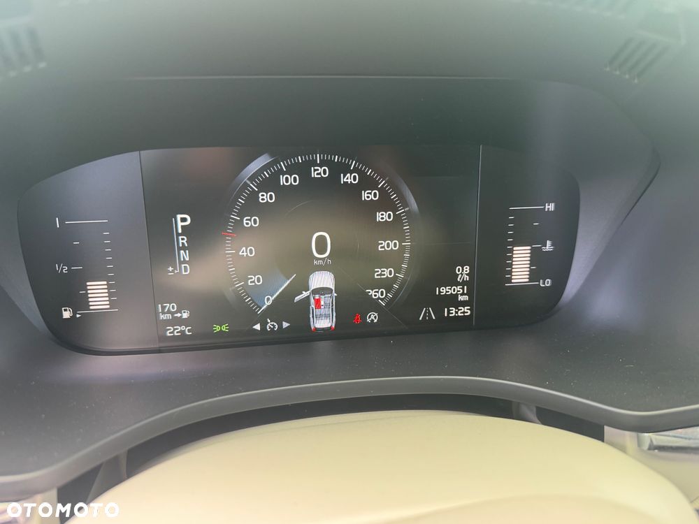 Volvo XC 60 D4 AWD Geartronic Momentum - 25