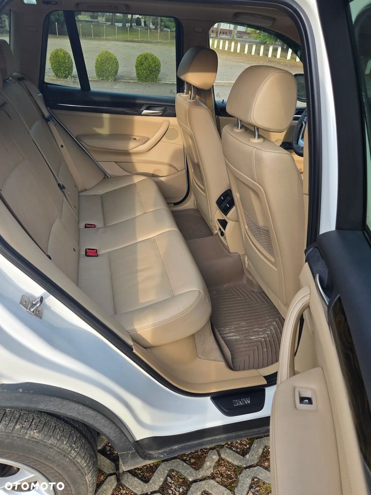 BMW X3 xDrive28i - 12