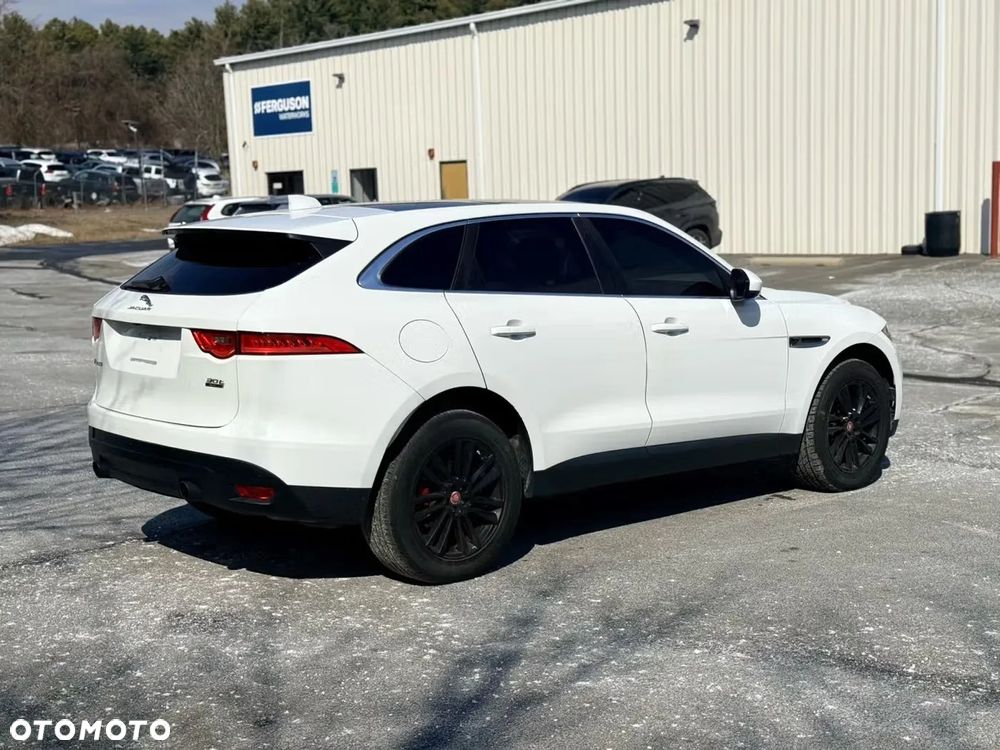 Jaguar F-Pace 25t AWD Prestige - 3