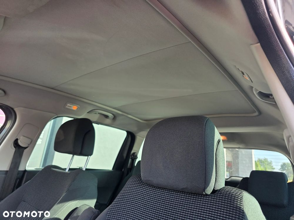 Peugeot 5008 1.6 HDi Premium - 19