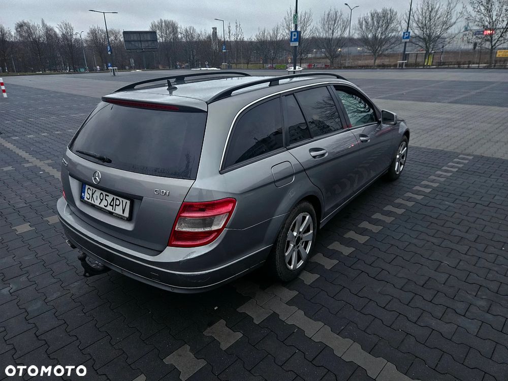Mercedes-Benz Klasa C 220 CDI DPF Automatik BlueEFFICIENCY Avantgarde - 4