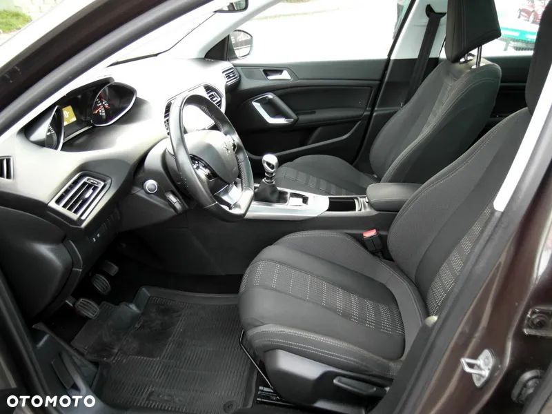 Peugeot 308 SW HDi FAP 150 Allure - 26