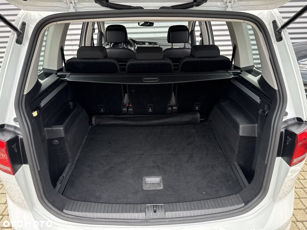 Volkswagen Touran 2.0 TDI BMT SCR Comfortline - 34