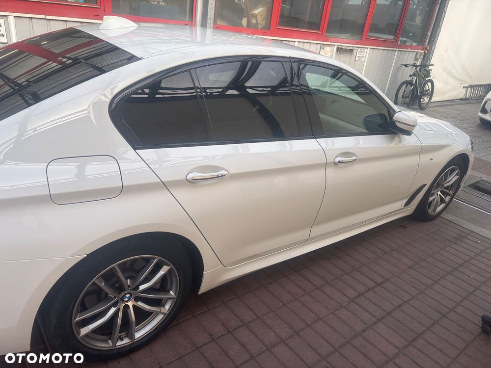 BMW 5 Series 2017 photo 3