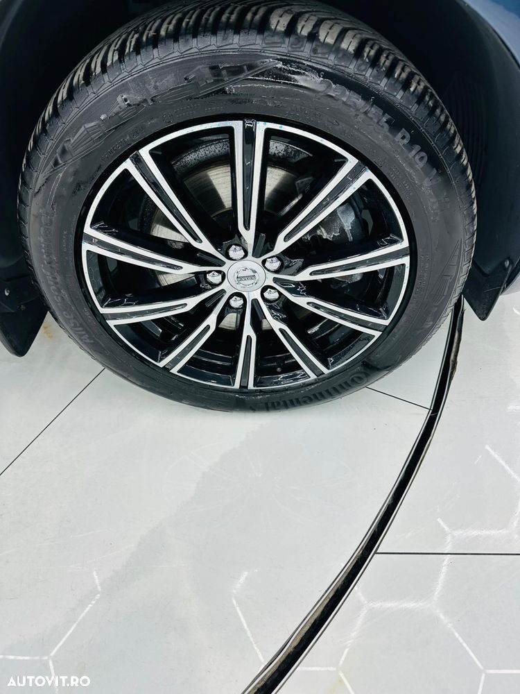 Volvo XC 60 D5 AWD Geartronic Inscription - 9