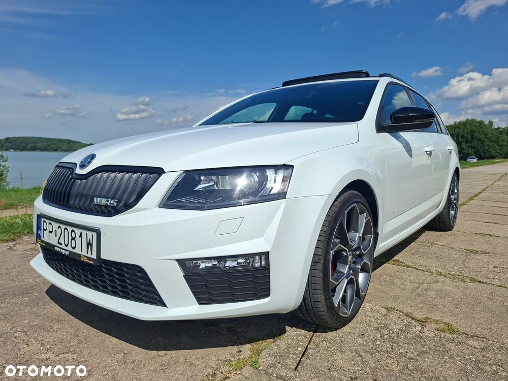 Skoda Octavia 2.0 TDI DSG RS - 2