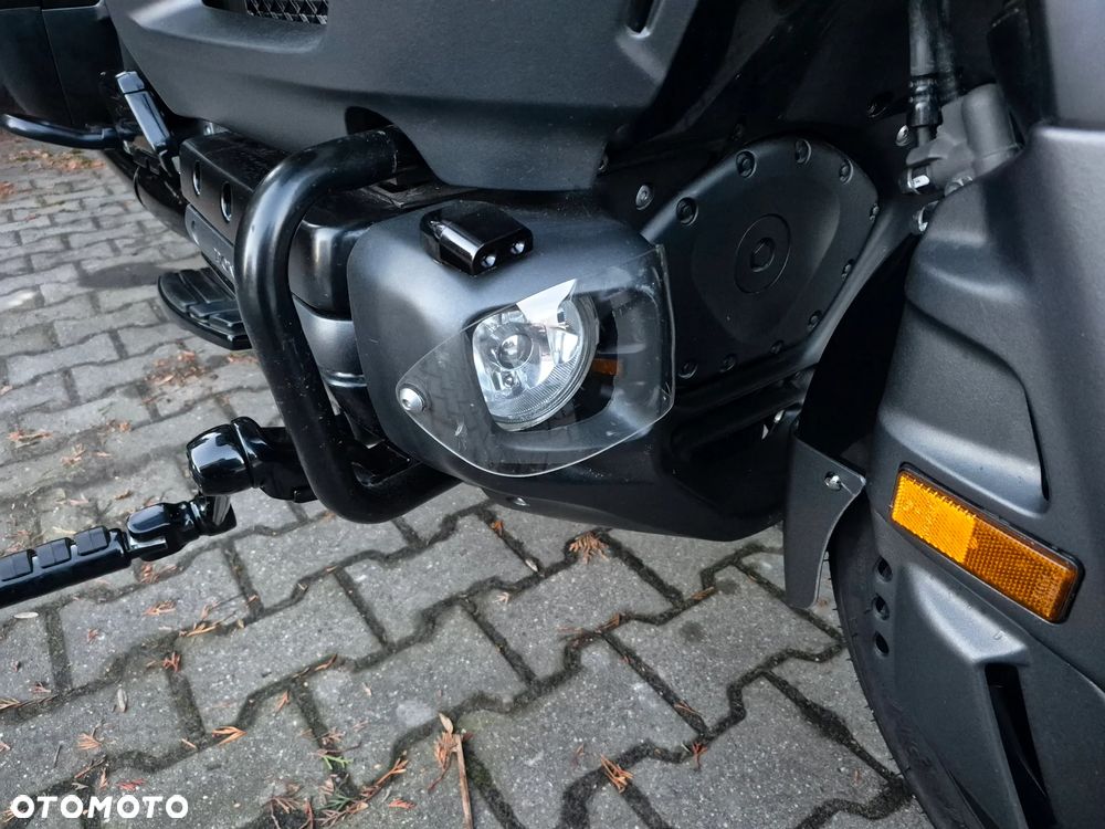 Honda GL - 19
