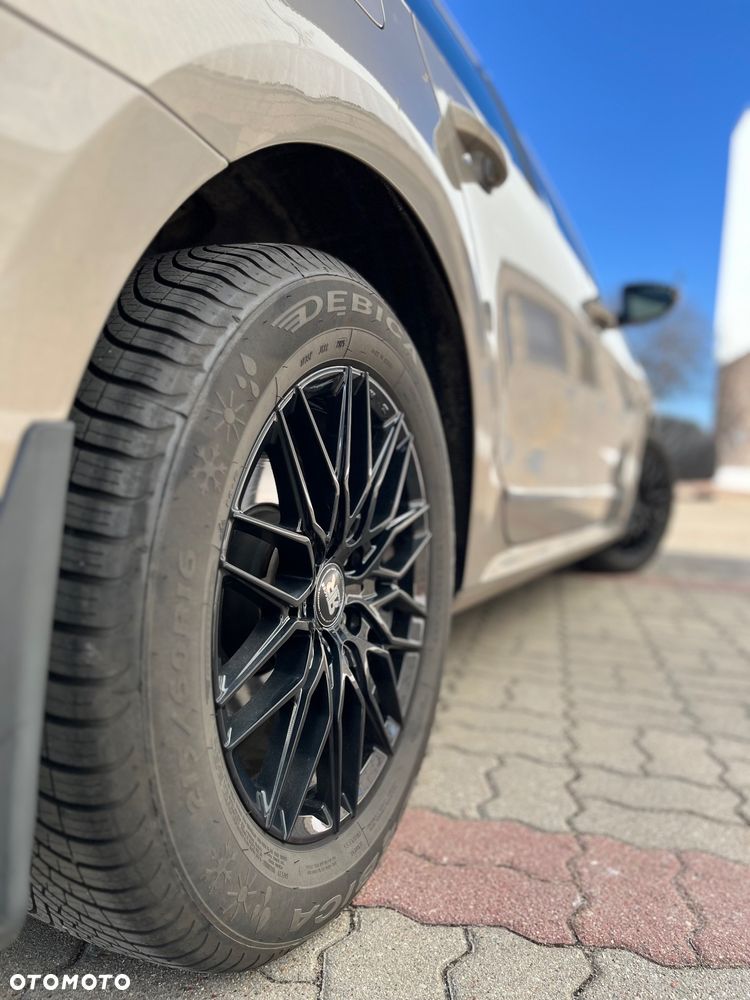 Volkswagen Passat 1.8 TSI (BlueMotion Technology) DSG Comfortline - 22