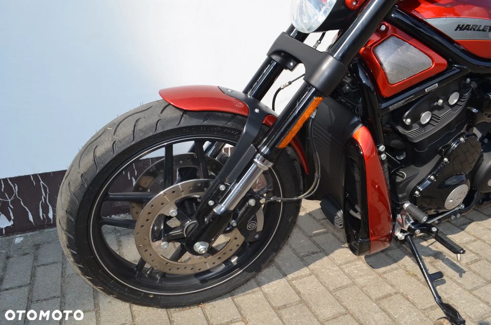 Harley-Davidson V-Rod Night Rod - 24