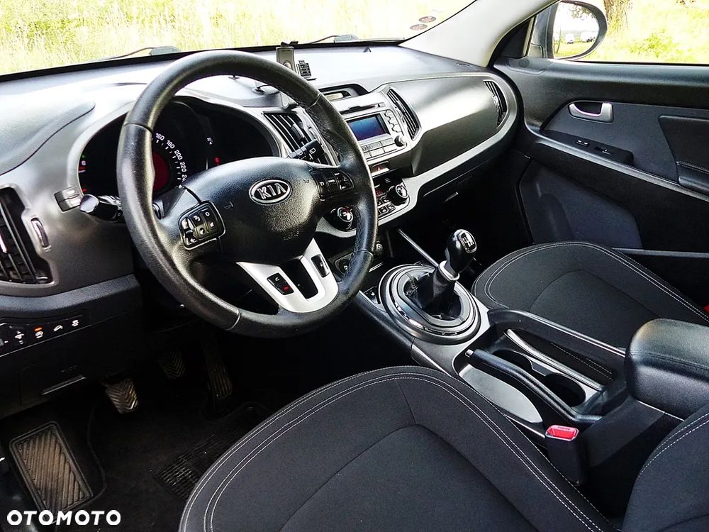 Kia Sportage 1.7 CRDI 2WD ISG Dream-Team Edition - 18