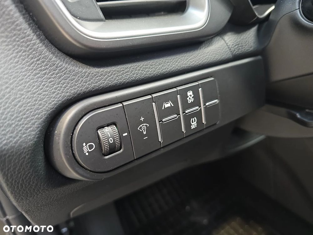 Kia XCeed 1.5 T-GDI M DCT - 12