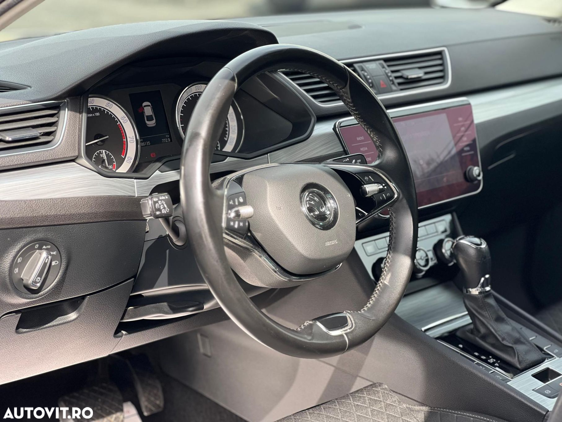 Skoda Superb 1.5 TSI DSG Ambition - 17