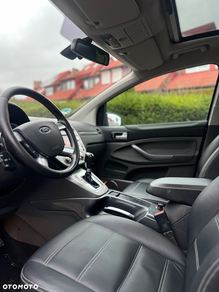 Ford Kuga 2.0 TDCi 4x4 Titanium - 20