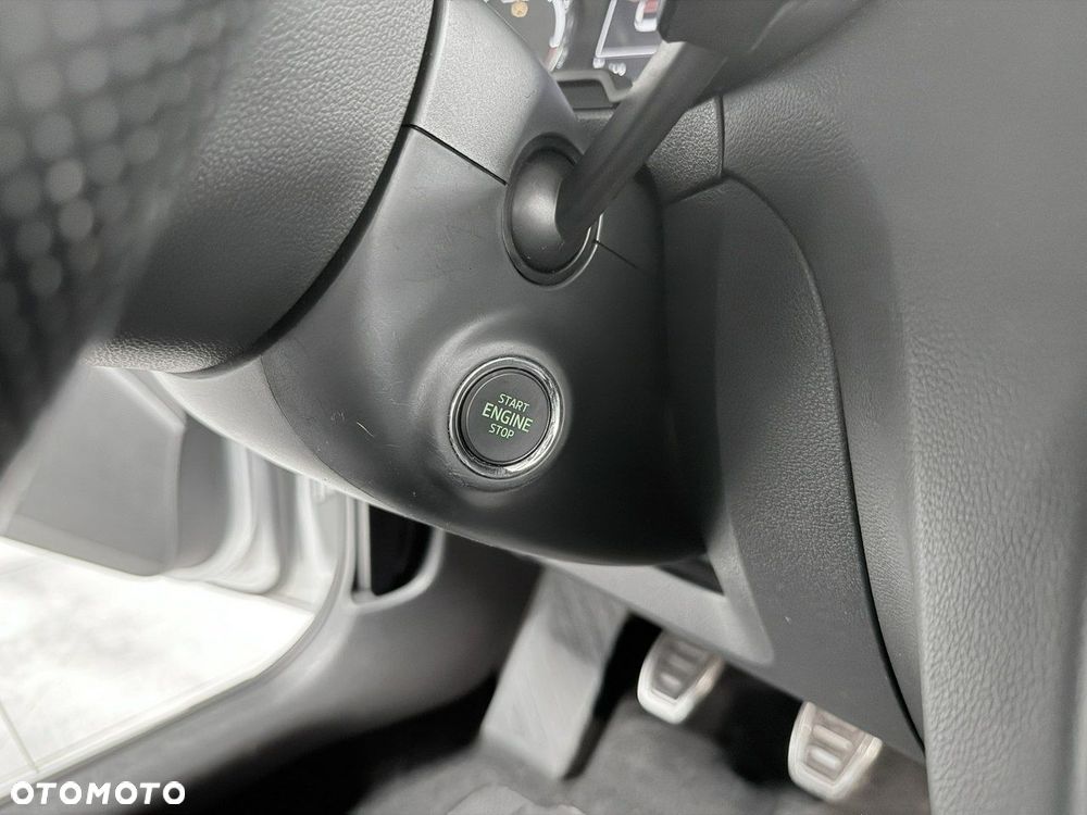 Skoda Octavia 2.0 TDI RS - 29