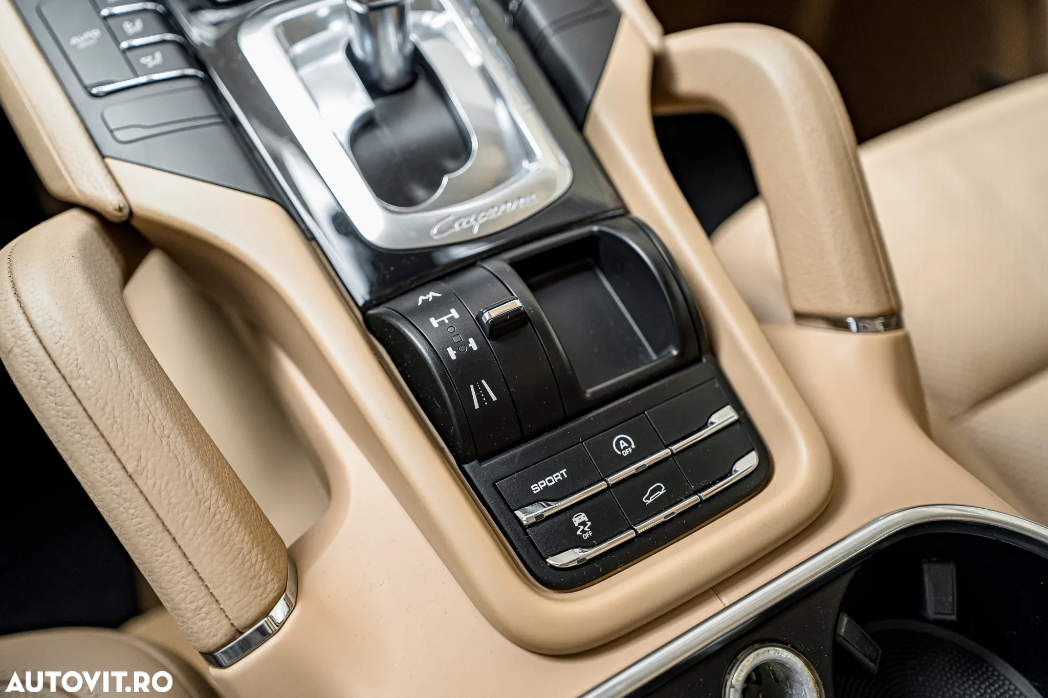 Porsche Cayenne 3.0 L V6 - 9