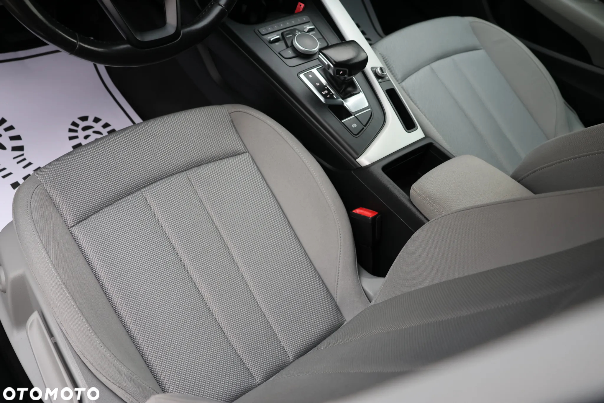 Audi A4 Avant 2.0 TDI ultra S tronic - 14