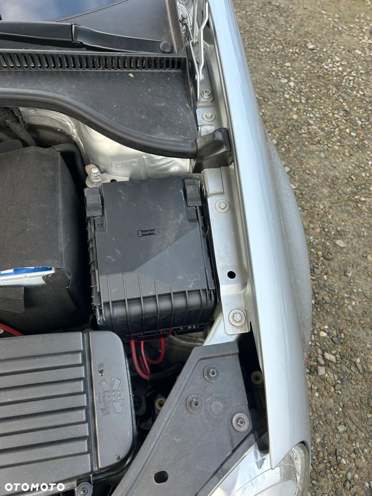 Volkswagen Golf - 32