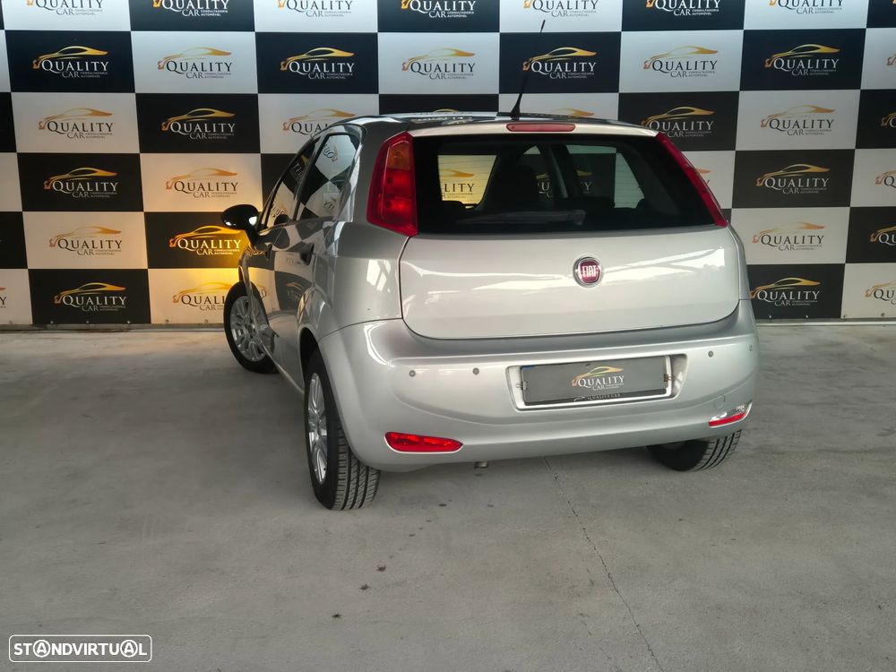 Fiat Punto 1.2 Lounge S&S - 9