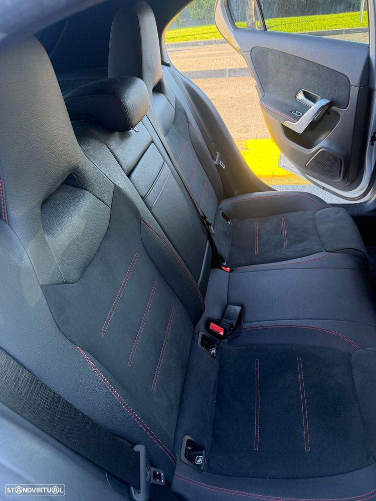 Mercedes-Benz A 250 e AMG Line - 5