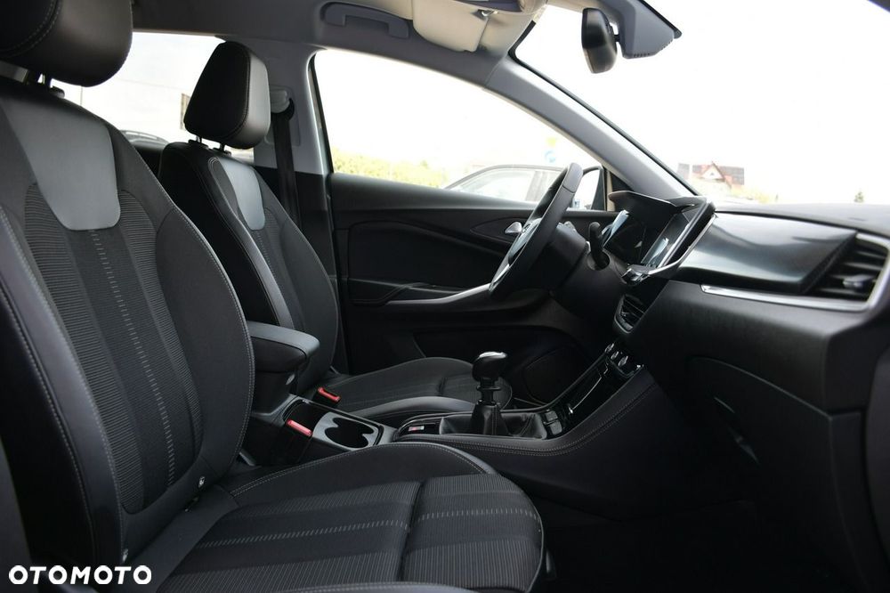Opel Grandland 1.2 T GS Line S&S - 17