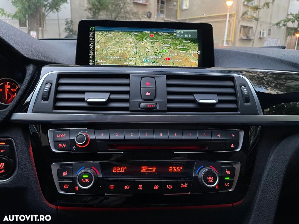 BMW Seria 3 320d Efficient Dynamic Edition Aut. Sport Line - 11