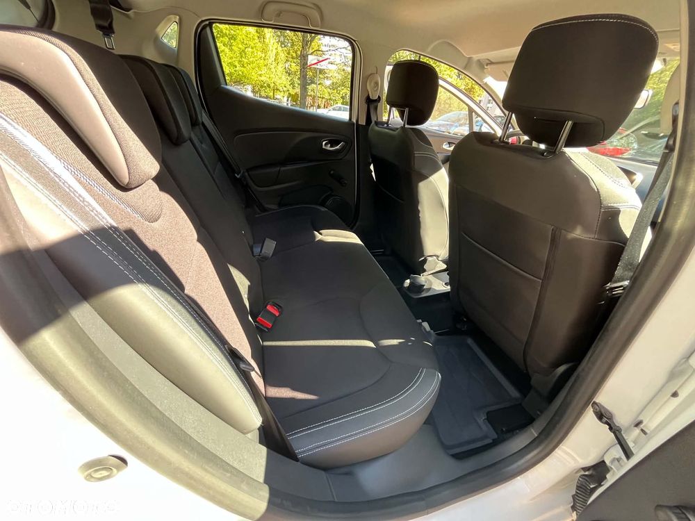 Renault Clio 1.2 16V Alize - 8