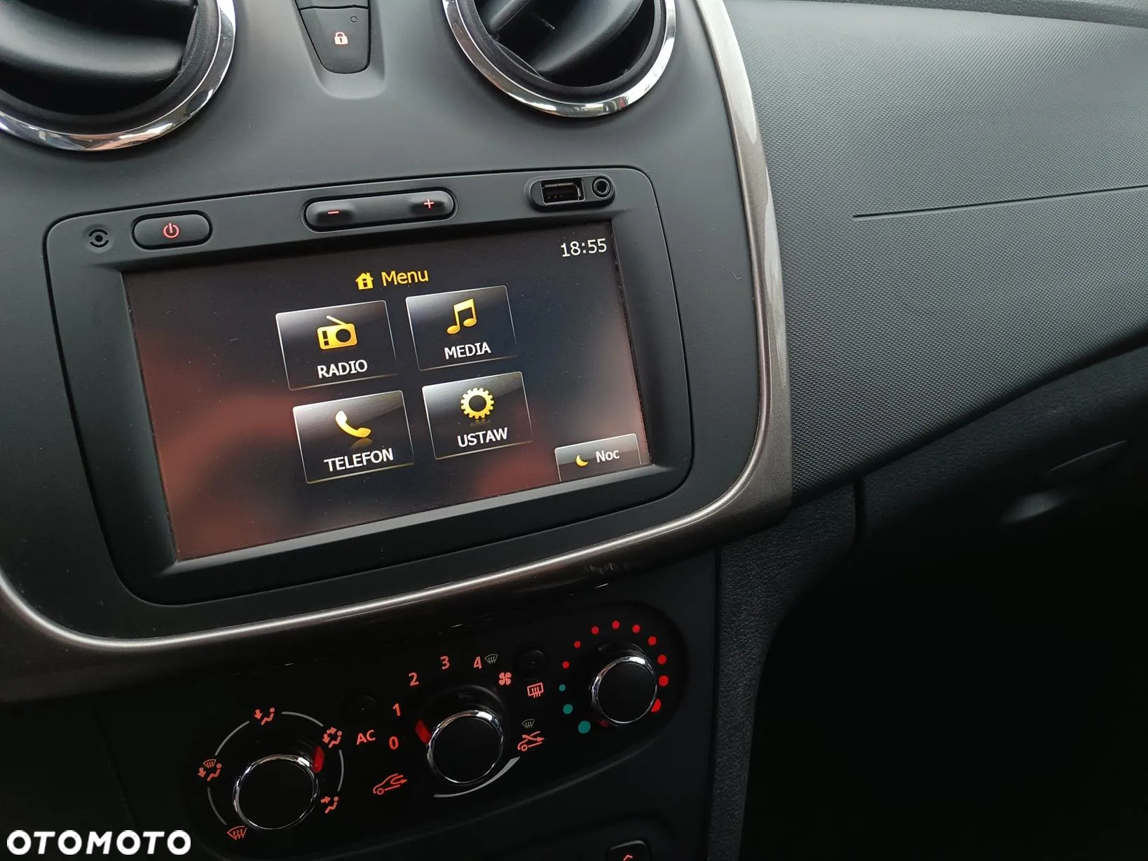 Dacia Sandero Stepway TCe 90 Prestige - 37