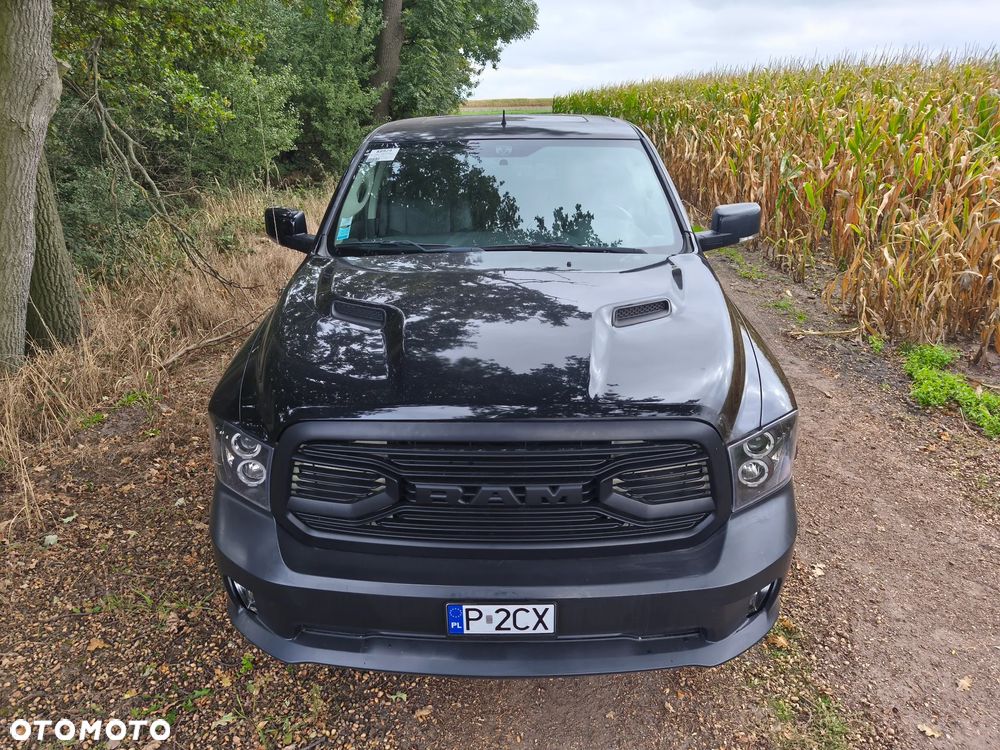 Dodge RAM 1500 5.7 4x4 - 2