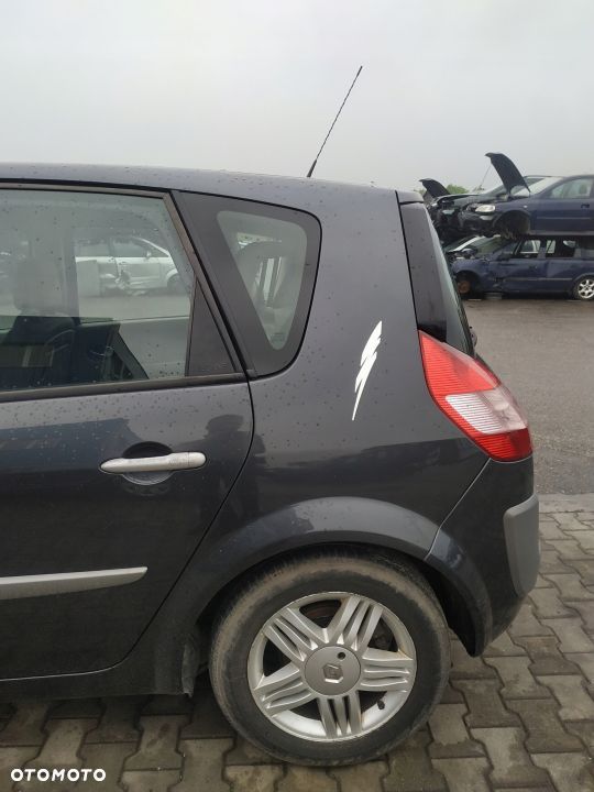 Renault SCENIC II ćwiartka błotnik lewy tył