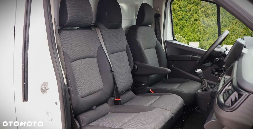 Renault Trafic - 17