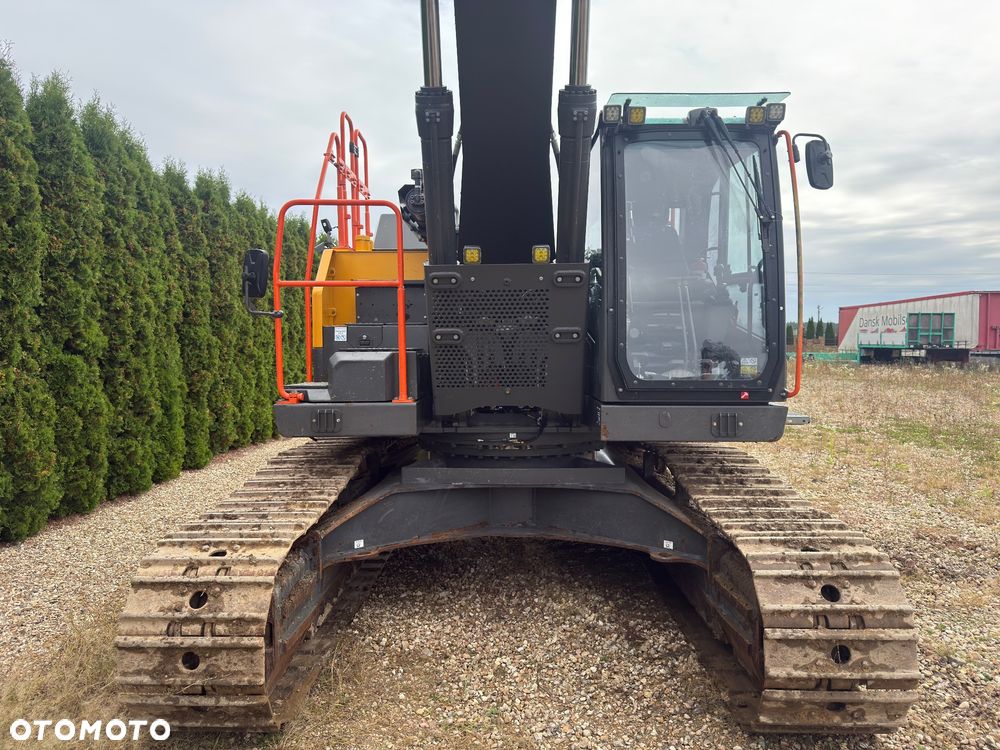 Volvo EC 300 EL - 12