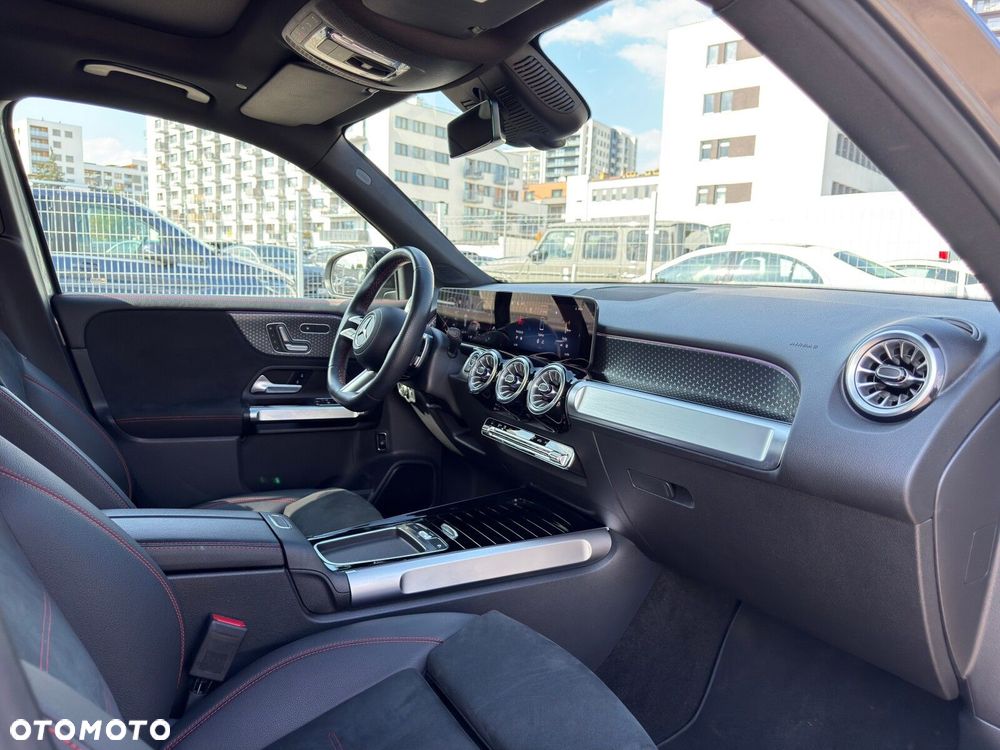 Mercedes-Benz GLB 220 mHEV 4-Matic AMG Line 8G-DCT - 28