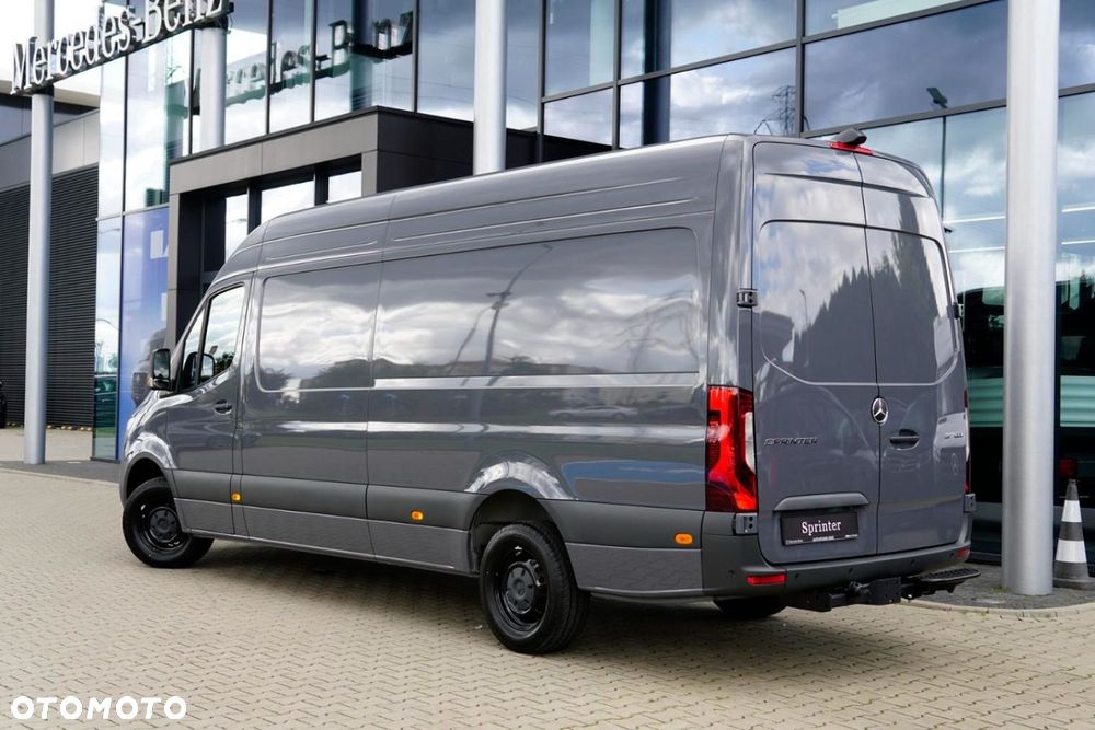 Mercedes-Benz Sprinter - 5