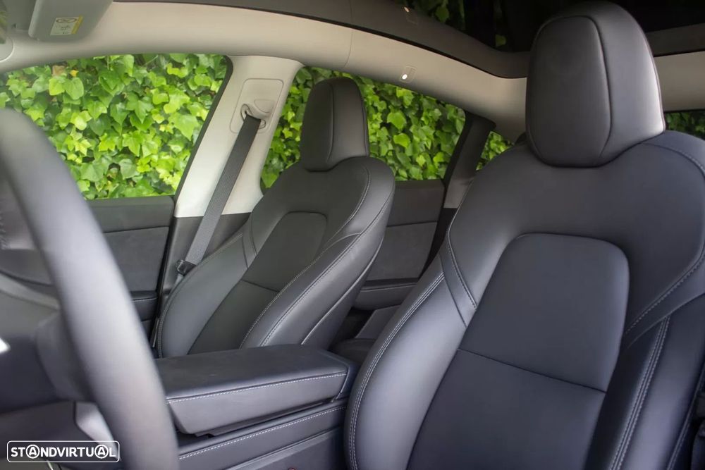 Tesla Model Y Performance Tração Integral - 12