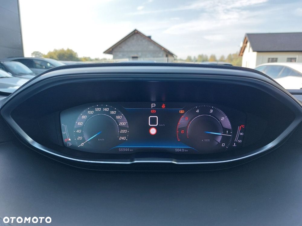 Peugeot 5008 1.5 BlueHDi Allure Pack S&S EAT8 - 17