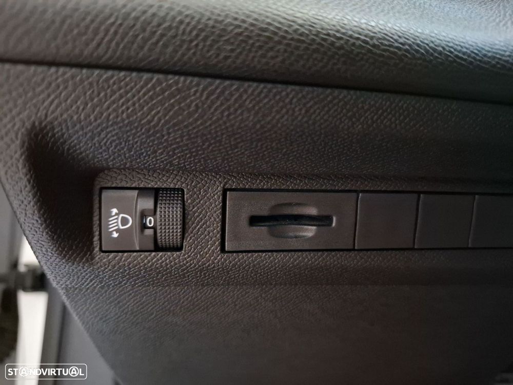 Peugeot 308 1.2 PureTech Active Pack - 27