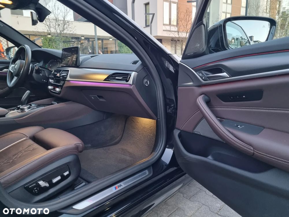 BMW Seria 5 530i xDrive mHEV M Sport sport - 26