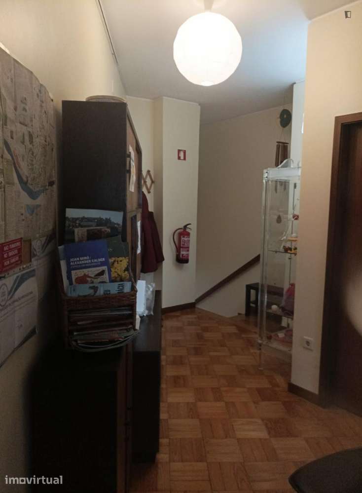 Apartamento com 1 quartos - localizado em Senhora da Hora Porto - Grande imagem: 5/10