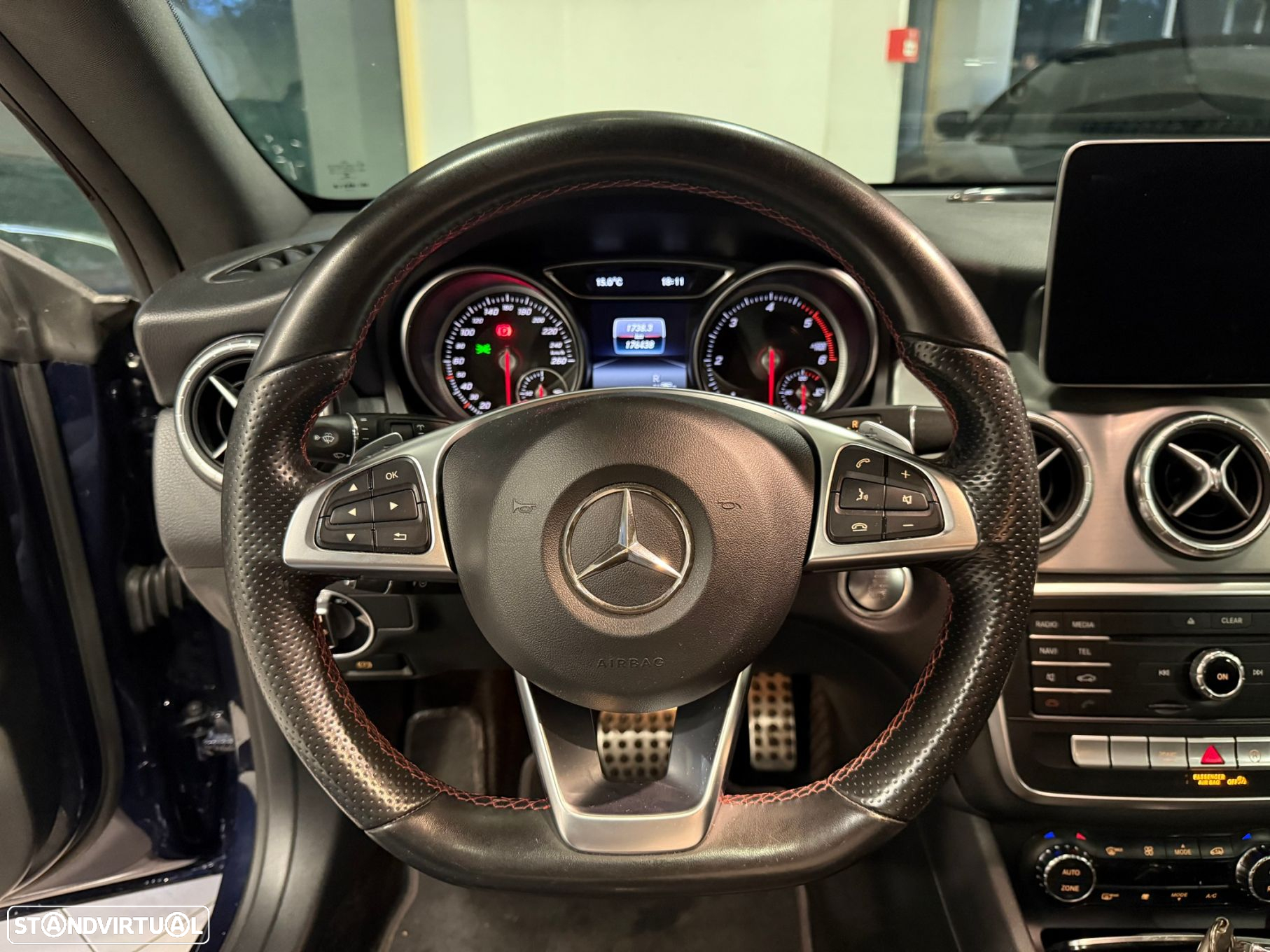 Mercedes-Benz CLA 220 Shooting Brake d 4Matic 7G-DCT AMG Line - 14