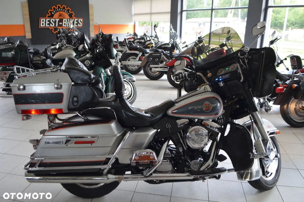 Harley-Davidson FLHT Electra Glide Standard - 37