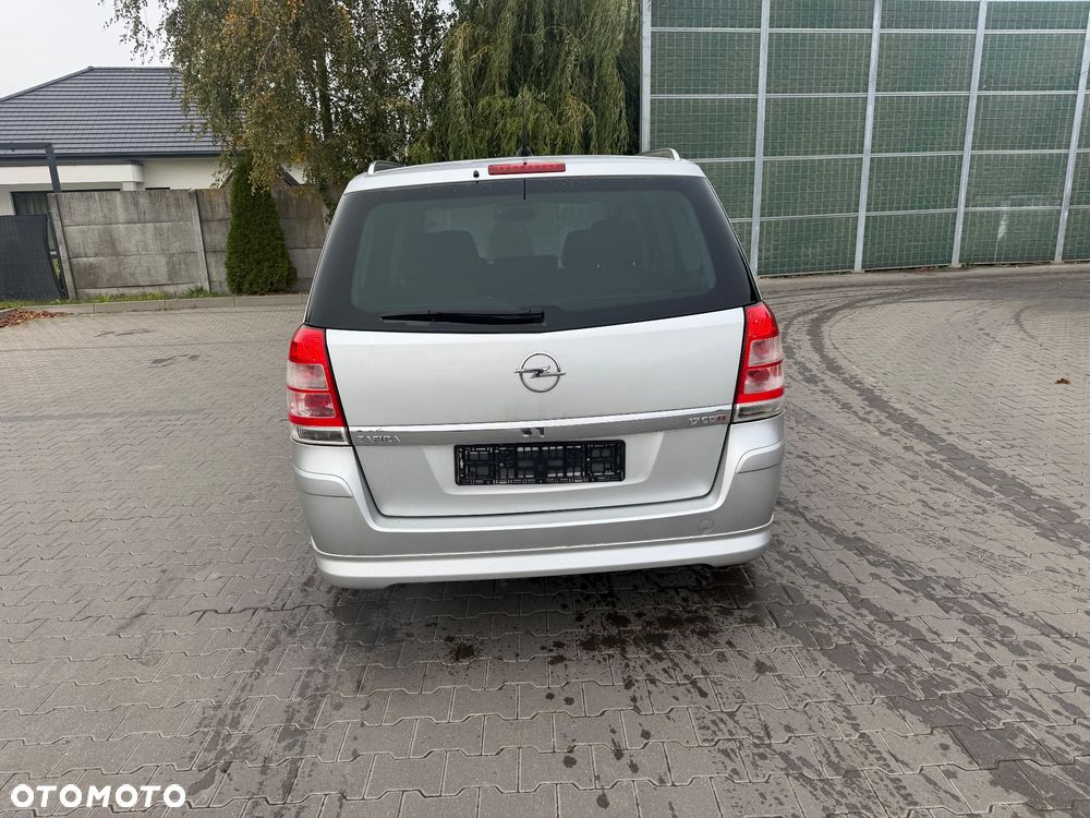 Opel Zafira - 12