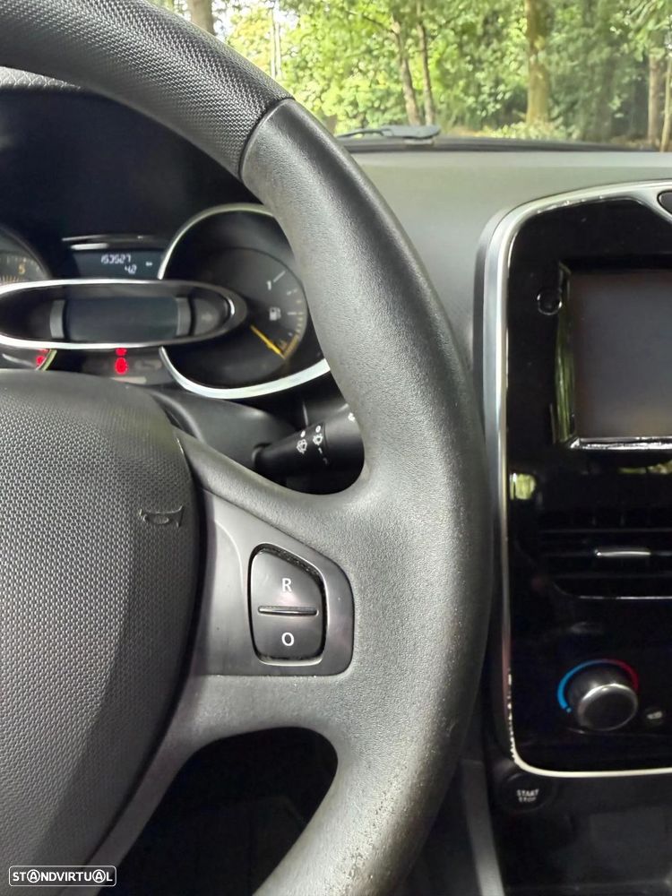 Renault Clio Sport Tourer - 18
